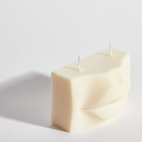 PUCKER UP - DECORATIVE CANDLE